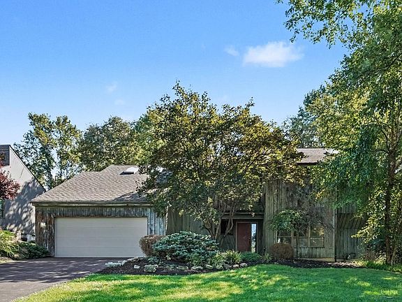 2nd image of 2458 Pond Run Ave