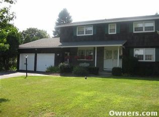 4907 Westview Dr, Syracuse, NY 13215