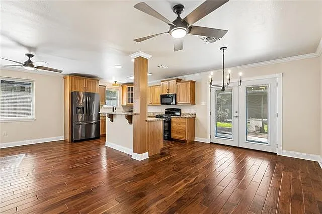 3908 W Metairie Ave — Photo 5