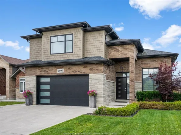 1609 Harrison St, Lasalle, ON N9H 0B8