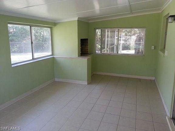5th image of 2071 Brooklawn Dr