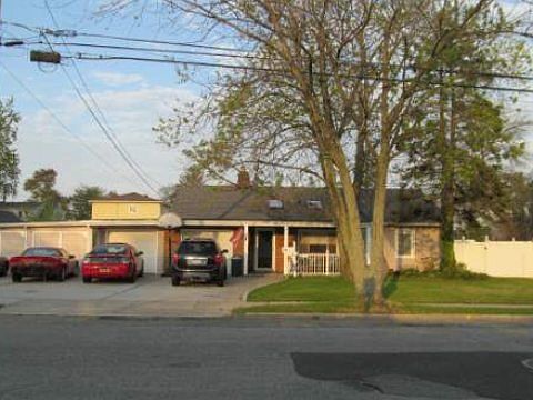 1st image of 2301 Narraganset Ave