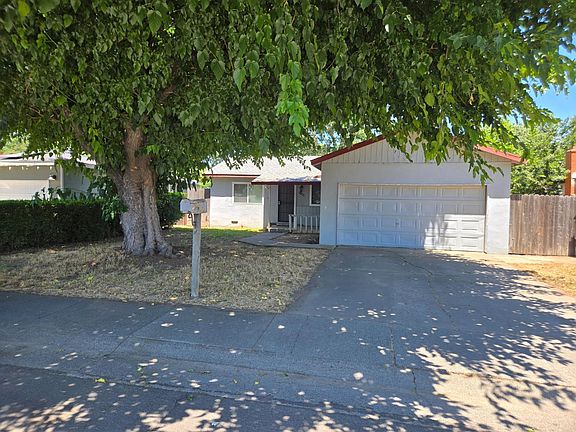 2nd image of 2109 Catskill Way