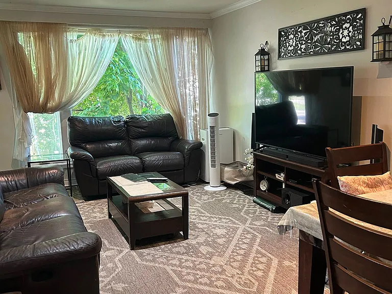 197 Taylor Mills Dr N #MAIN — Photo 3