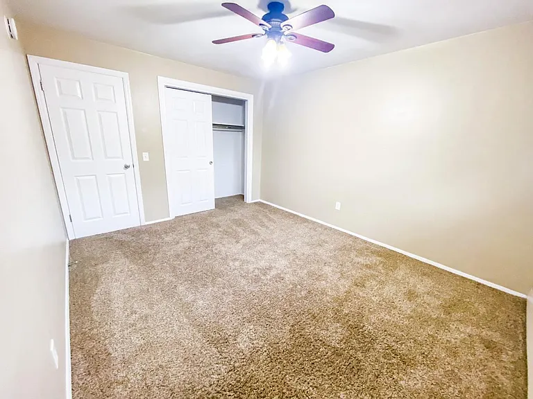 2500 Fiedler Ln #8 — Photo 12