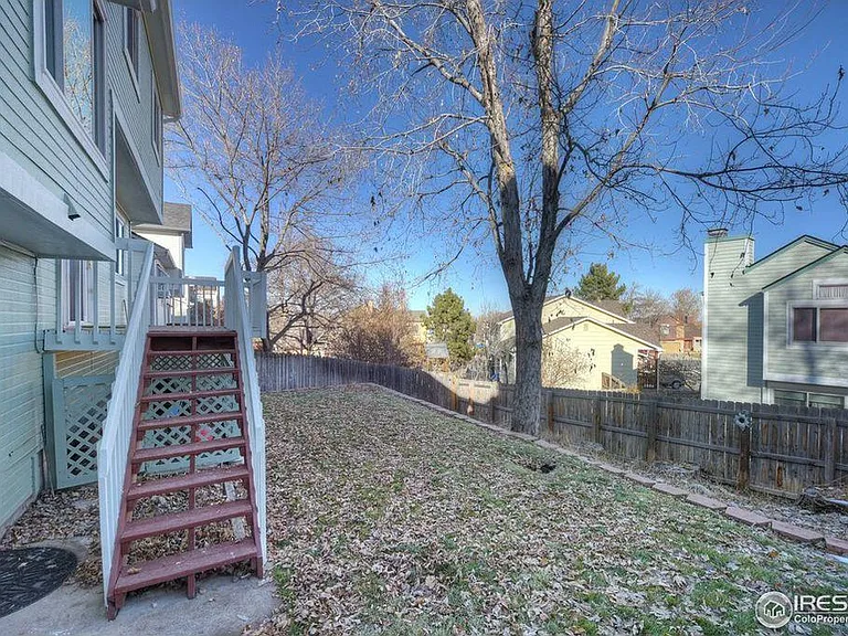 2208 Dogwood Cir — Photo 17