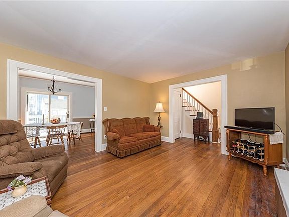 5th image of 222 Central Ave