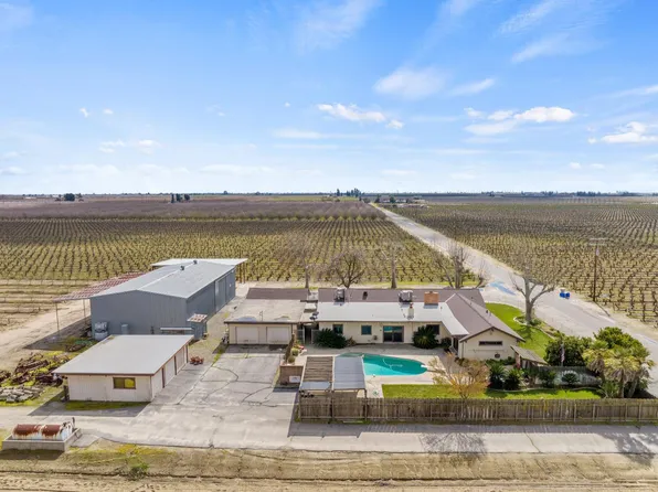 3858 N Siskiyou Ave, Kerman, CA 93630