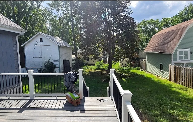 403 W Washington St — Photo 15