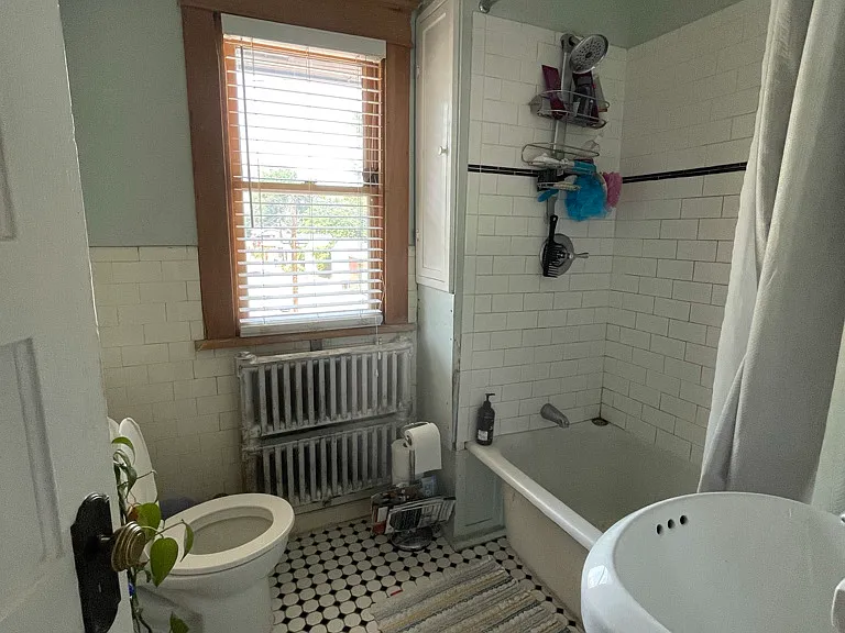 1400 N Detroit St #6 — Photo 17