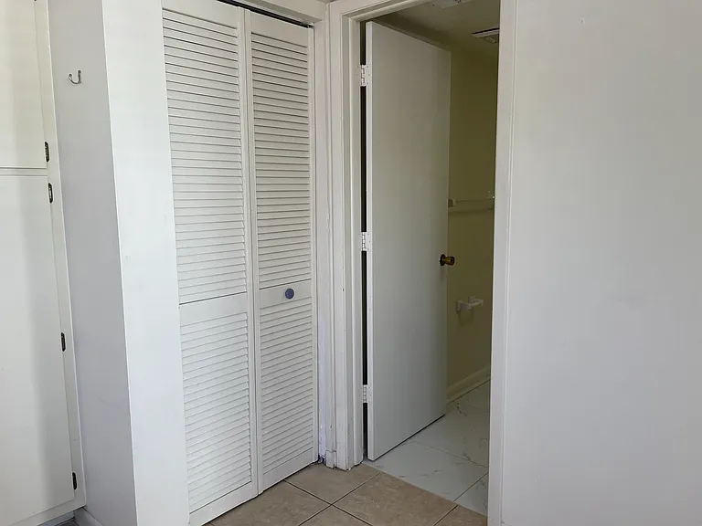 7723 Tamara Lee Ct #104 — Photo 10