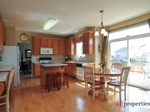 Kitchen / Breakfast Room