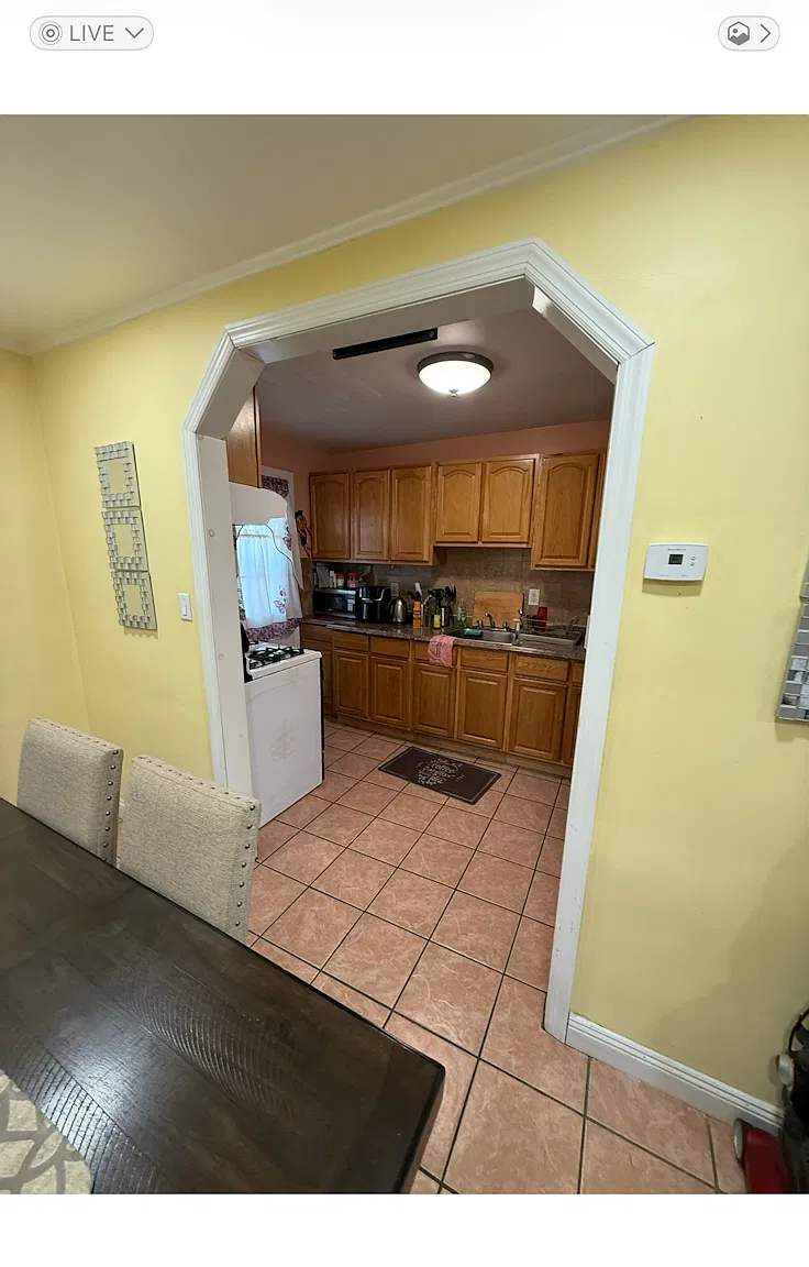 86 Belmount Avenue , Unit 1 — Photo 1