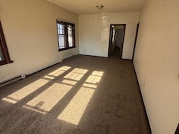4th image of 123 Wyoming Ave APT 2