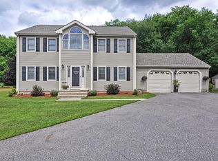 33 Old Colony Ave, Taunton, MA 02780