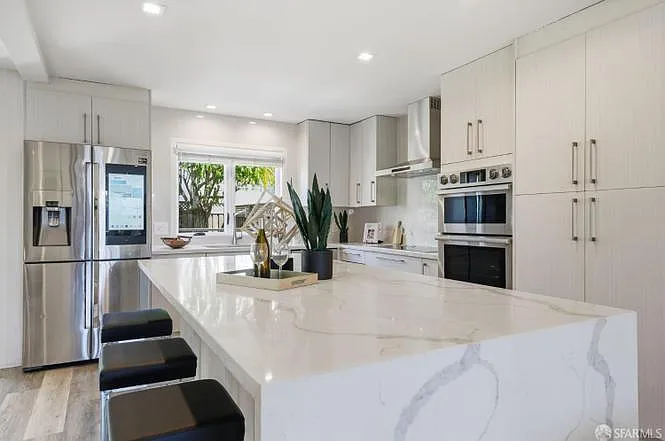 5 bed, 3.5 bath, 2859 sqft, $12,000 — Photo 4
