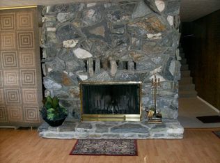 998 Blair Rd, Fairbanks, AK 99701
