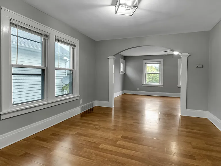 272 Windermere Blvd #2 — Photo 2