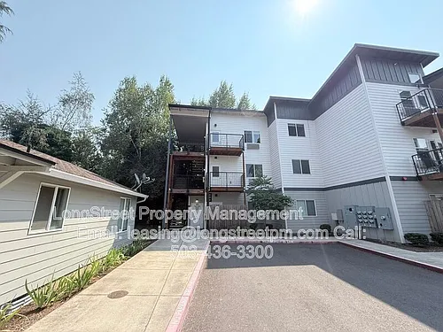 433 Chemawa Rd N #301 Photo 1