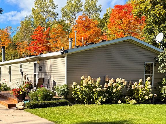 3rd image of 4122 N Gorman Rd