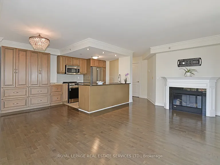 350 Princess Royal Dr #1705 — Photo 6
