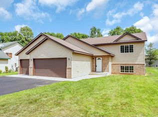 916 4th Ave E, Sartell, MN 56377