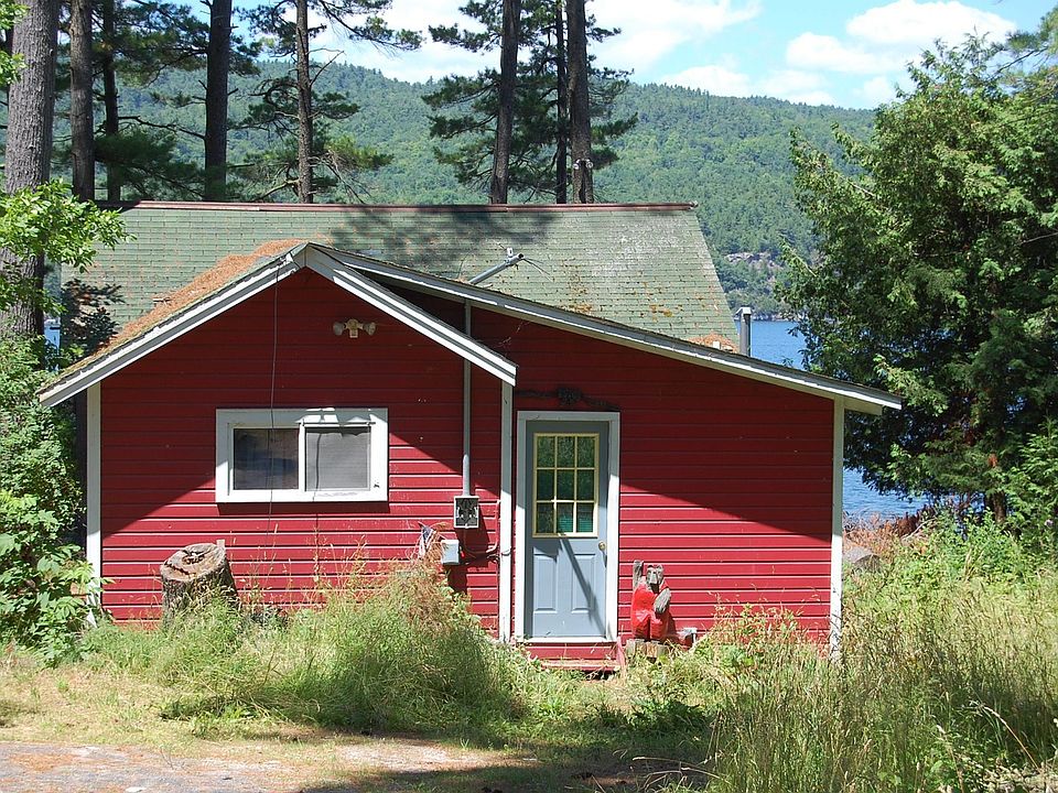 1st image of 341 Corlear Dr