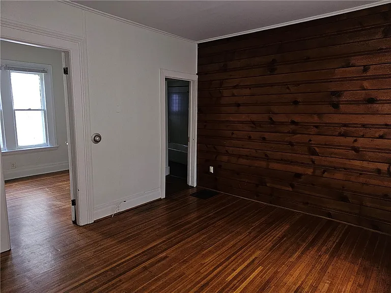 9 Rowley St #3 — Photo 14