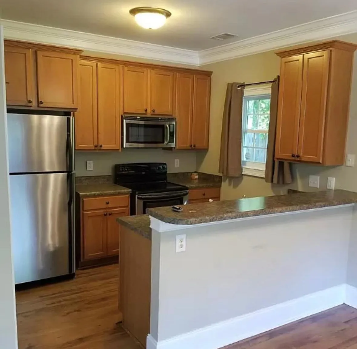 4 bed, 1711 sqft, $2,800 — Photo 4