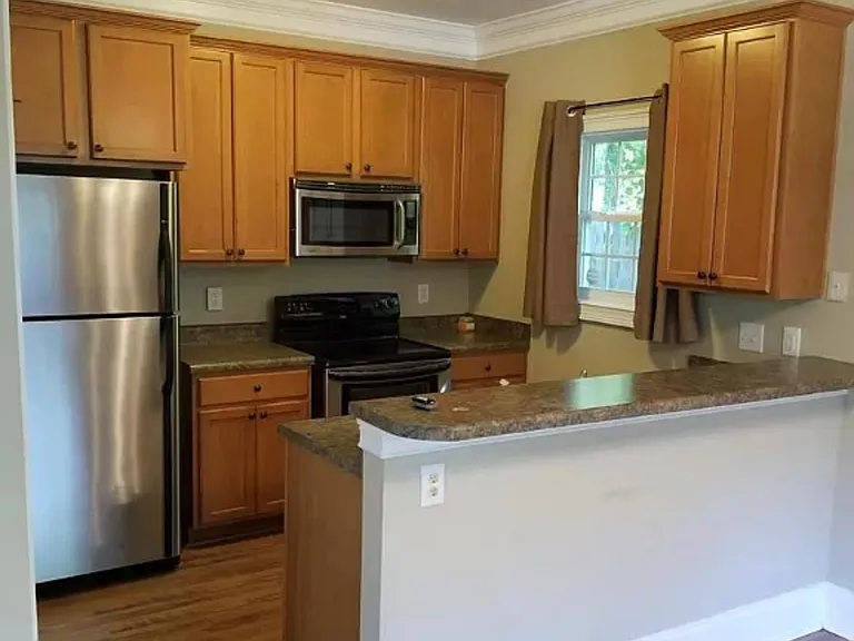 1587 Cedar Shoals Dr — Photo 4