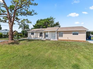 308 Stillwater Drive, Jupiter, FL 33458