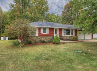 855 Twelve Mile Rd NW, Sparta, MI 49345