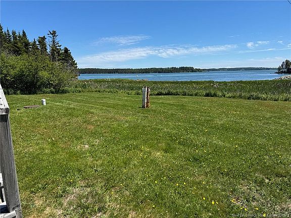 4th image of 175 Deer Island Point Rd