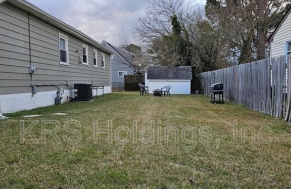 3rd image of 1824 Meadow Lake Dr
