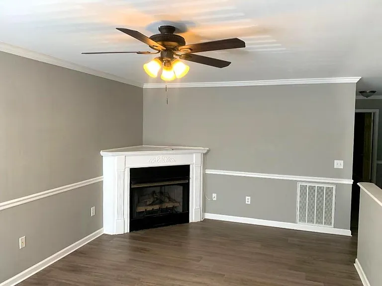 515 Mount Vernon Dr — Photo 2