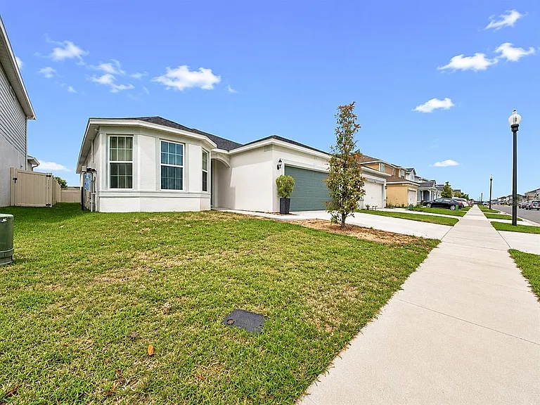 3130 Norcott Dr — Photo 2
