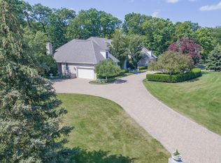 5120 Clarendon Crest St, Bloomfield Hills, MI 48302
