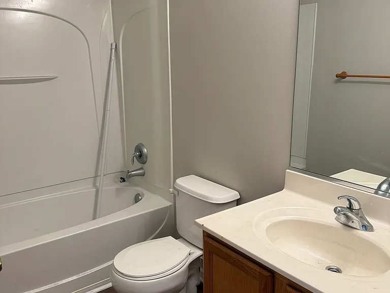157 Dunbarton Ct — Photo 8