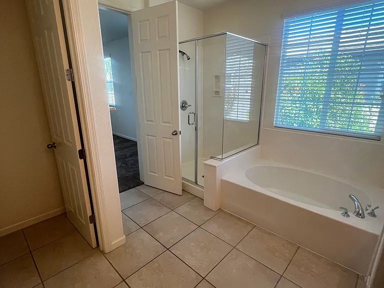 155 W Ladd Dr — Photo 23