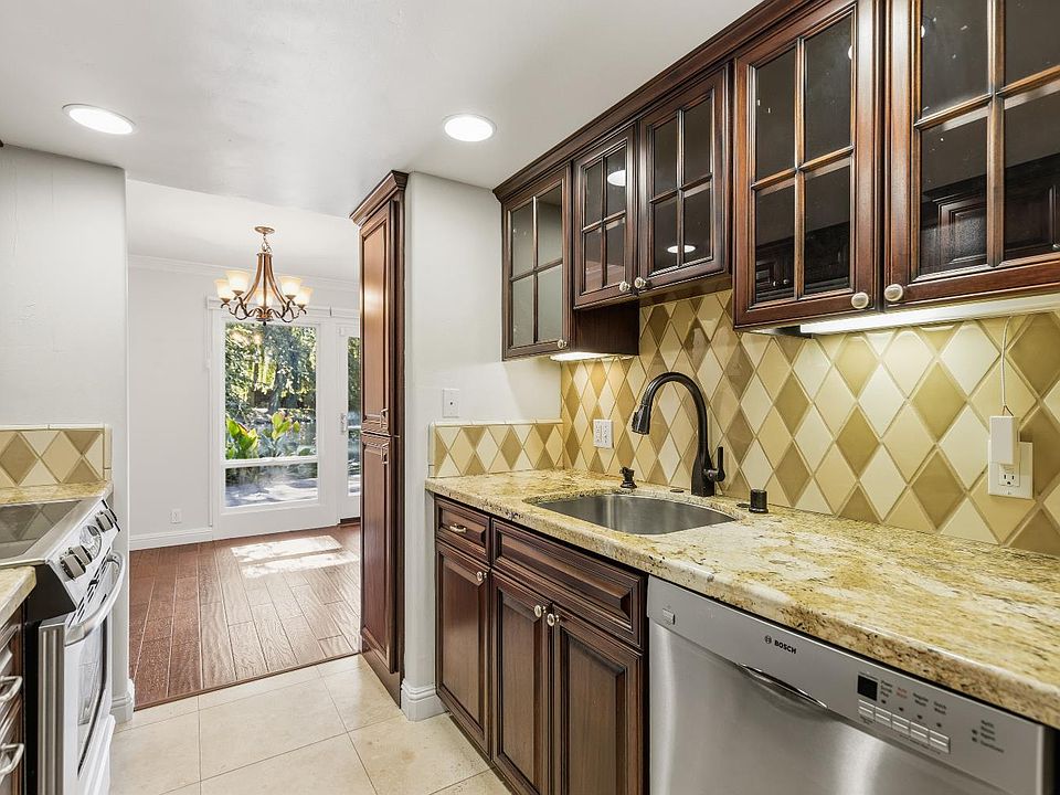 2418 Larkspur Ln APT 227, Sacramento, CA 95825 | MLS #226091307