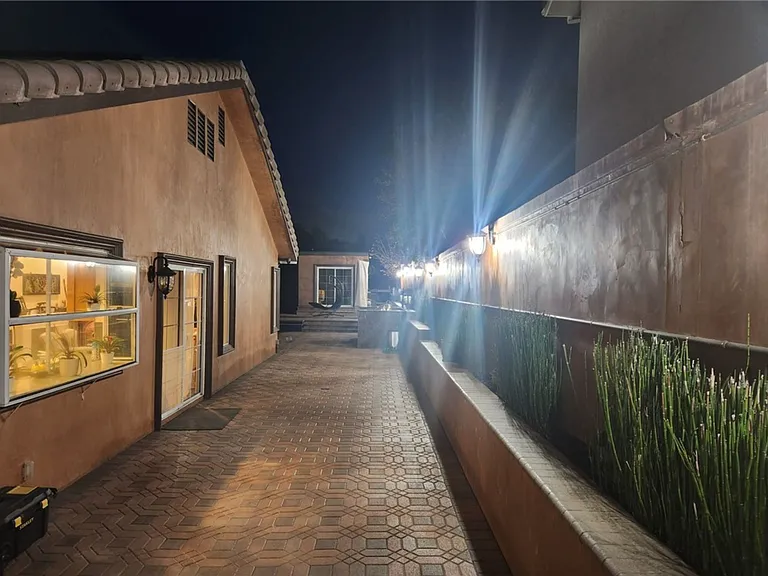 12466 Cascade Canyon Dr — Photo 17