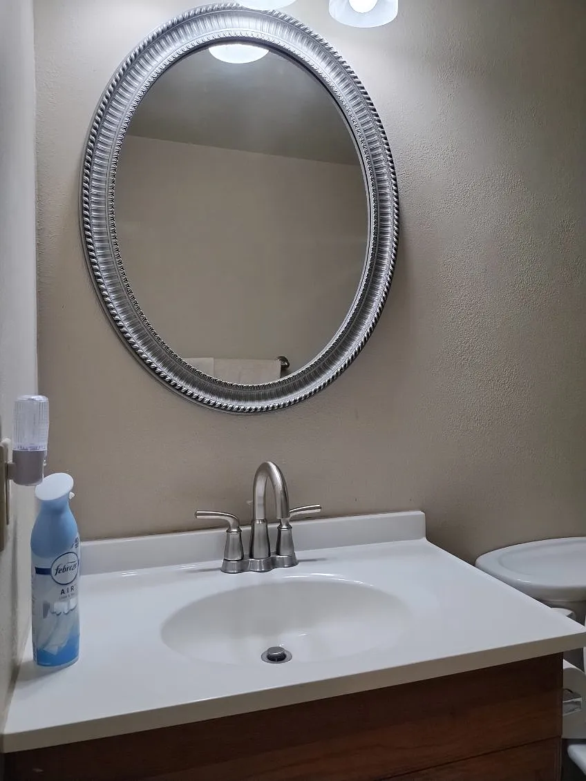 600 Manhattan Dr — Photo 3