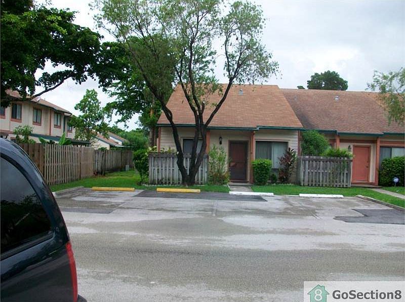 1st image of 11132 NW 35th St