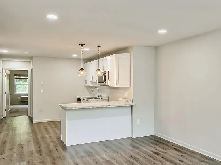 Zen Long Island at Copiague Apartment Homes — Photo 10