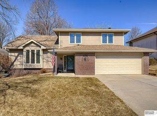 15030 K Cir, Omaha, NE 68137