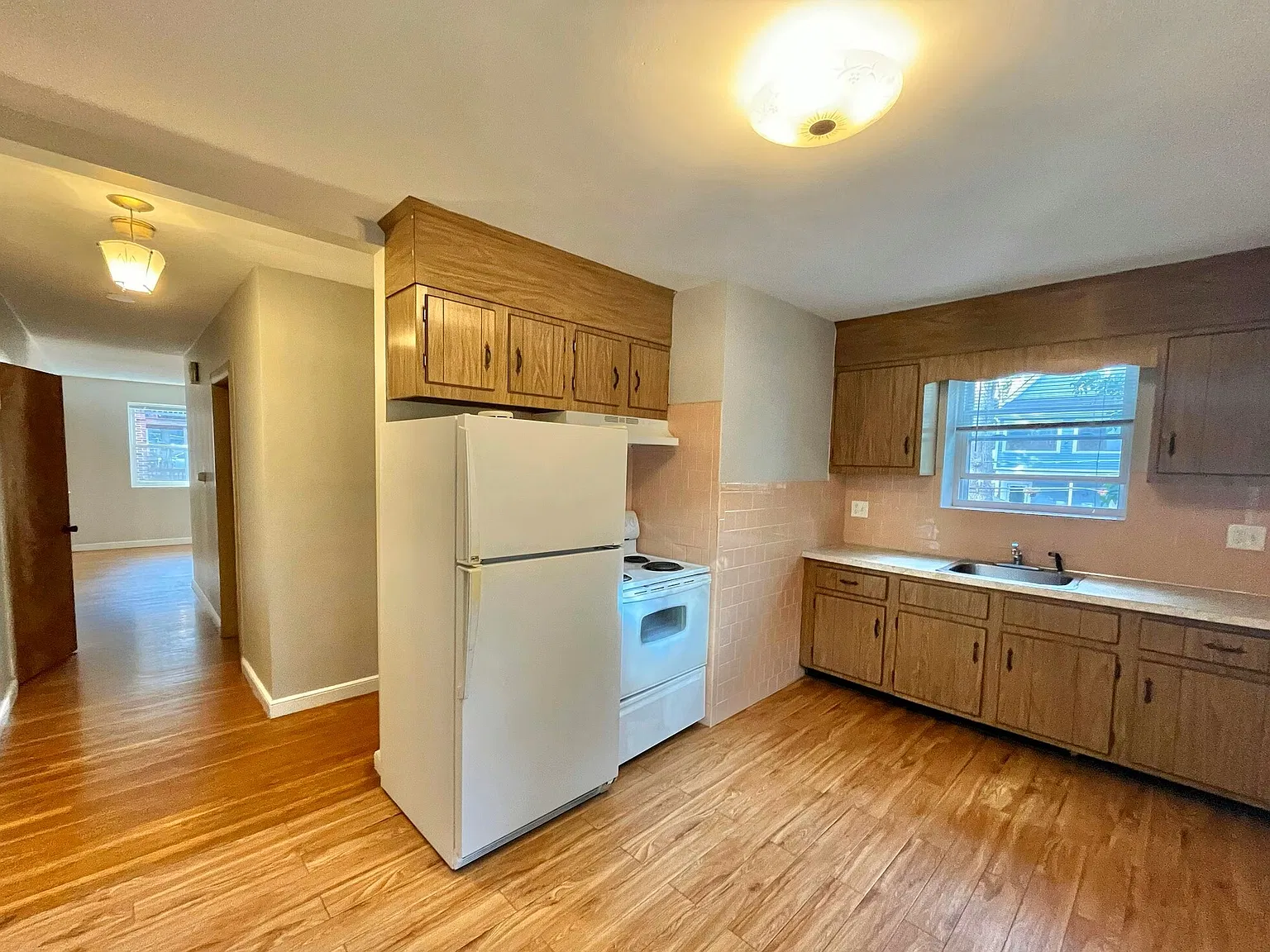 1 bed, $2,300 — Photo 2