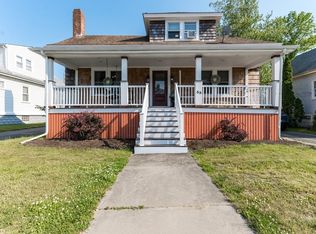 33 Huttleston Ave, Fairhaven, MA 02719