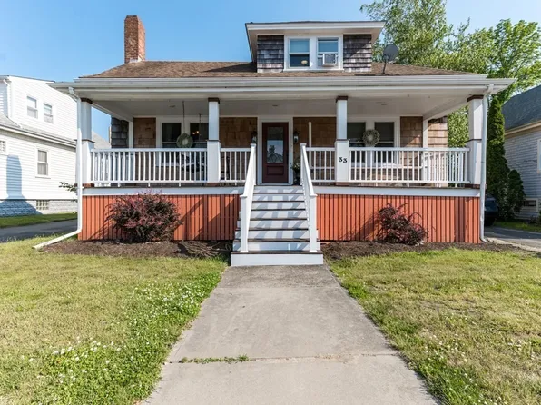 33 Huttleston Ave, Fairhaven, MA 02719
