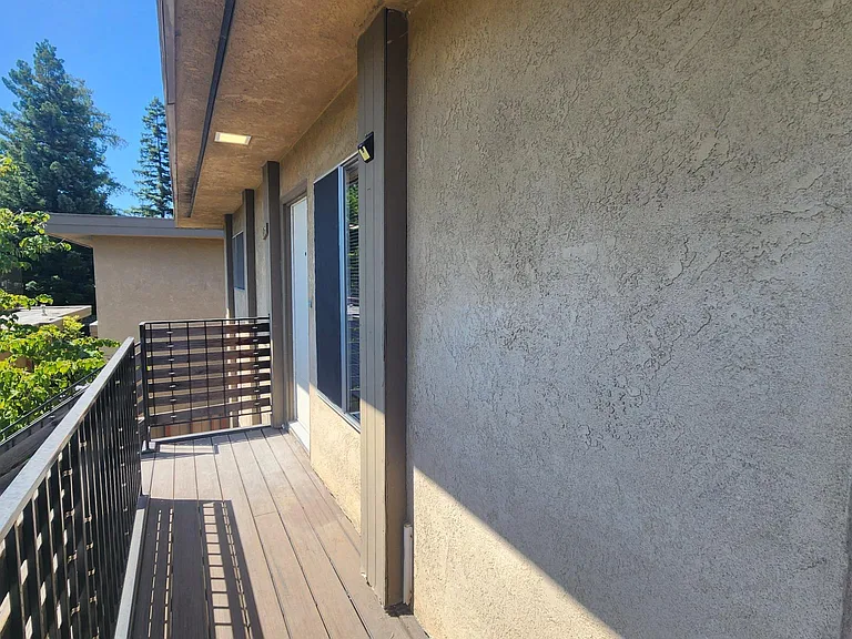 5994 Lake Crest Way #15 — Photo 31