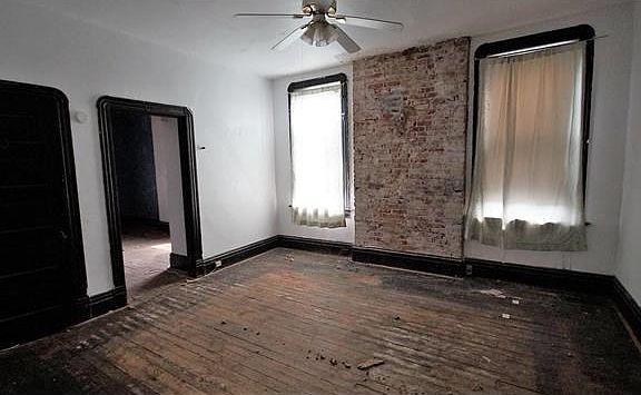 5th image of 4401 Arco Ave